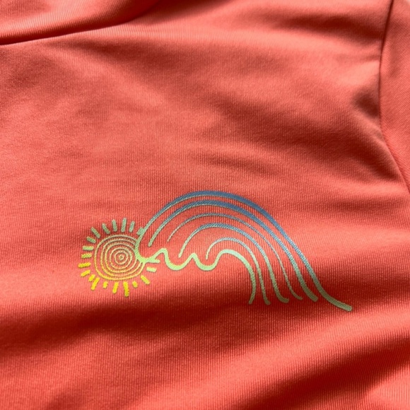 Girl’s Rashguard Size7/8 - Picture 2 of 3